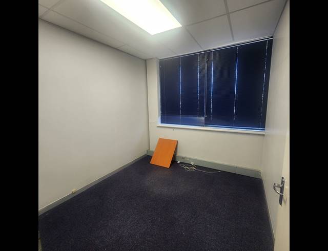 108M² OFFICE TO LET IN MUSGRAVE